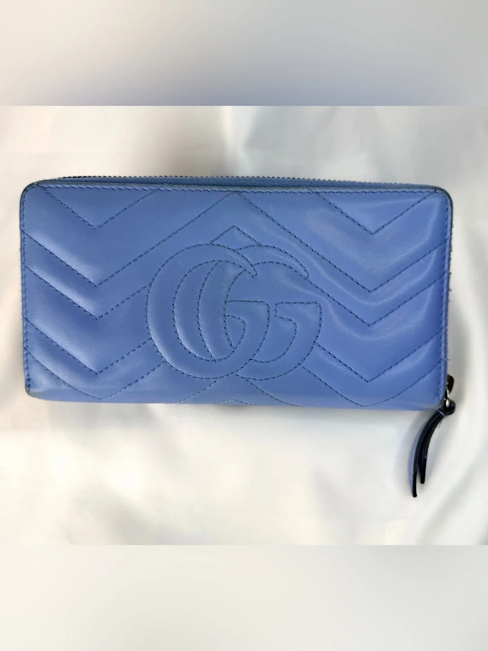 Gucci GG Marmont Zip Around Wallet Blue Leather with Gold Hardware and Dustbag - Picture 3 of 16